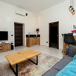 Harbour Deluxe * Ζαντάρ