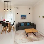 Harbour Deluxe Apartamento *