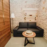 Harbour Deluxe Apartamento *