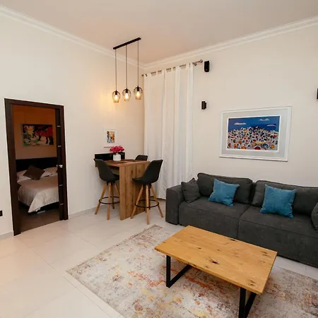 Harbour Deluxe Apartamento *