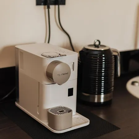 Harbour Deluxe شقة زادار